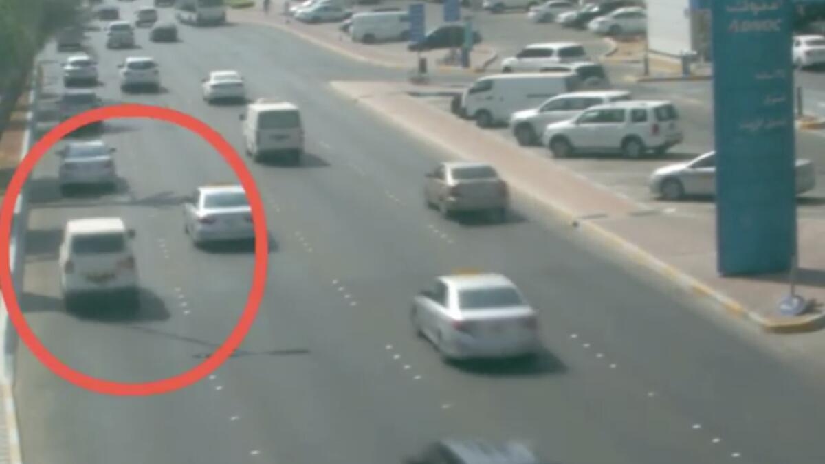 Video: Palm tree nearly crushes vehicle on UAE road