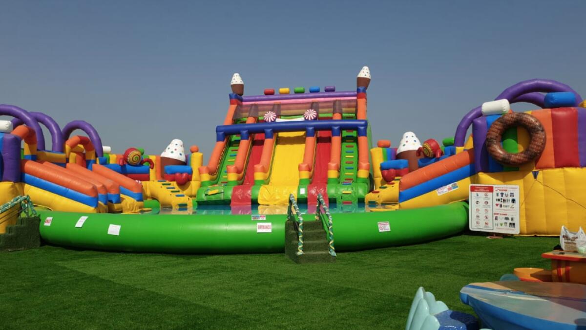 One for the kids: Before the winter sets in, take your little ones to Splash n Party at Kite Beach for a fun day out! Let them jump, bounce and have a grand old time at the bouncy house today.For details, 04 317 3999