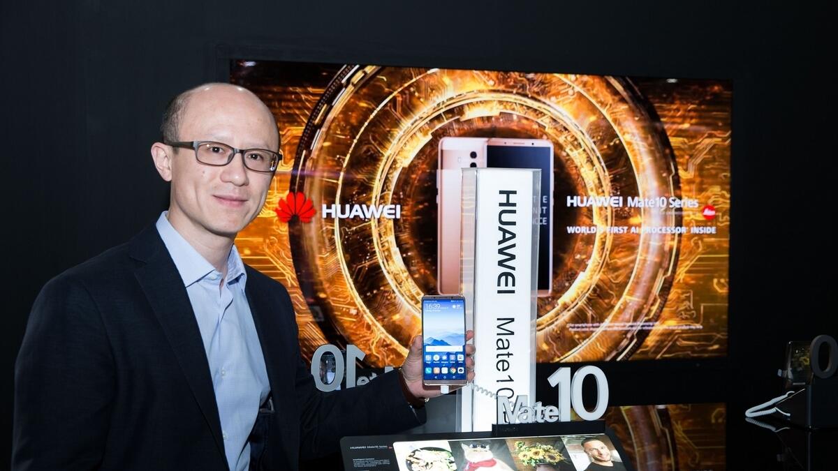 Huawei Mate 10: The first smartphone with preloaded Dubai Font
