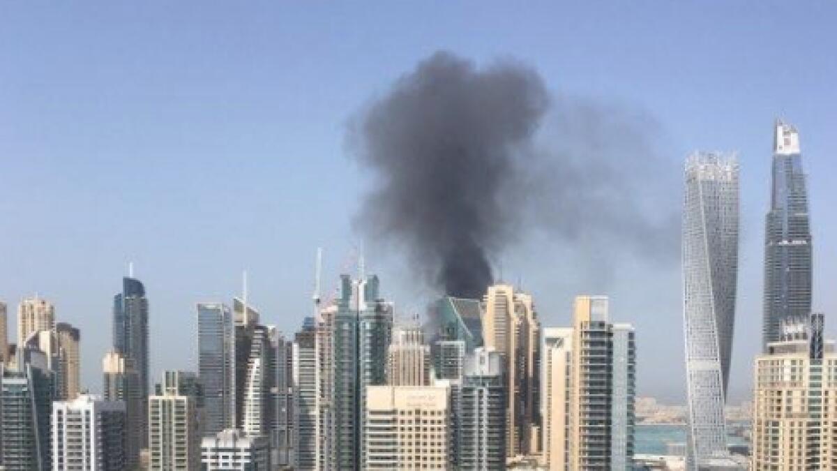 Video: Minor fire brought under control in Dubai Marina