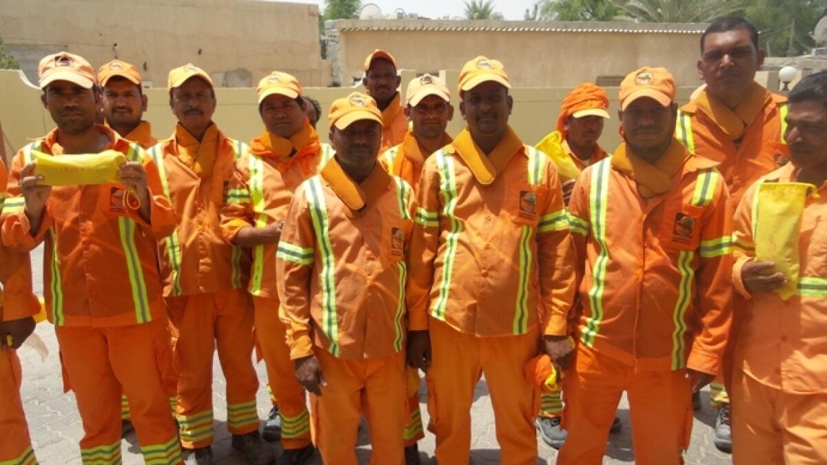 Cooling collars to protect Dubai Municipality cleaners from summer heat