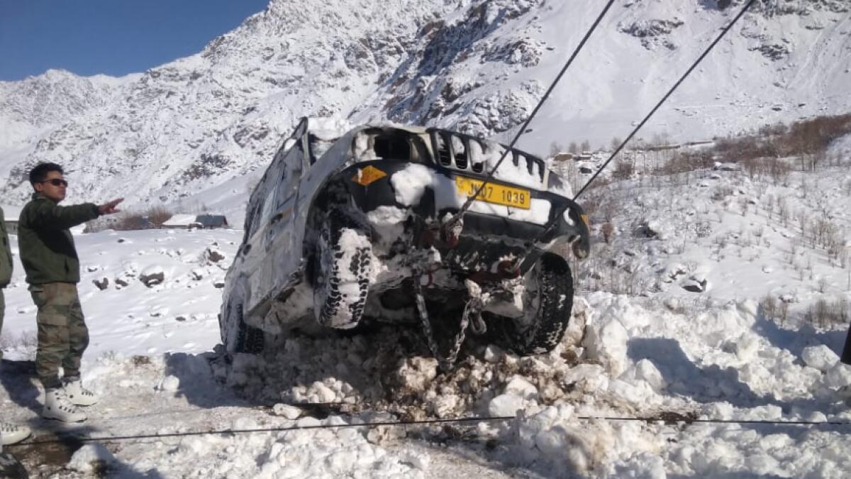 Indian Army rescues pregnant woman stuck in heavy snow
