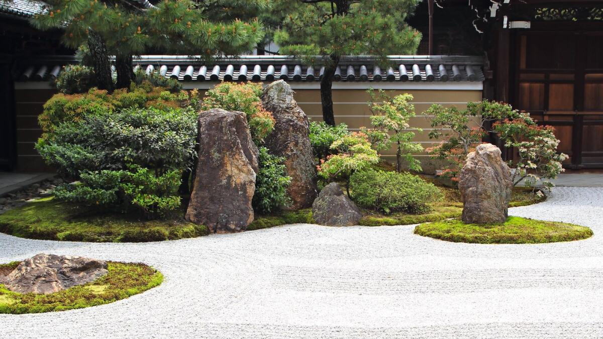 Famous zen garden in Kyoto (Kennin-ji)