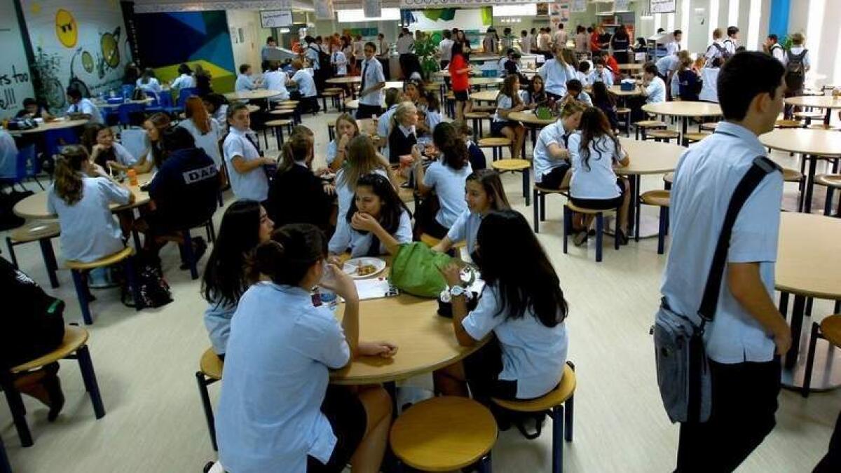 30 children get food poisoning at 2 schools in UAE; ministry suspends vendor