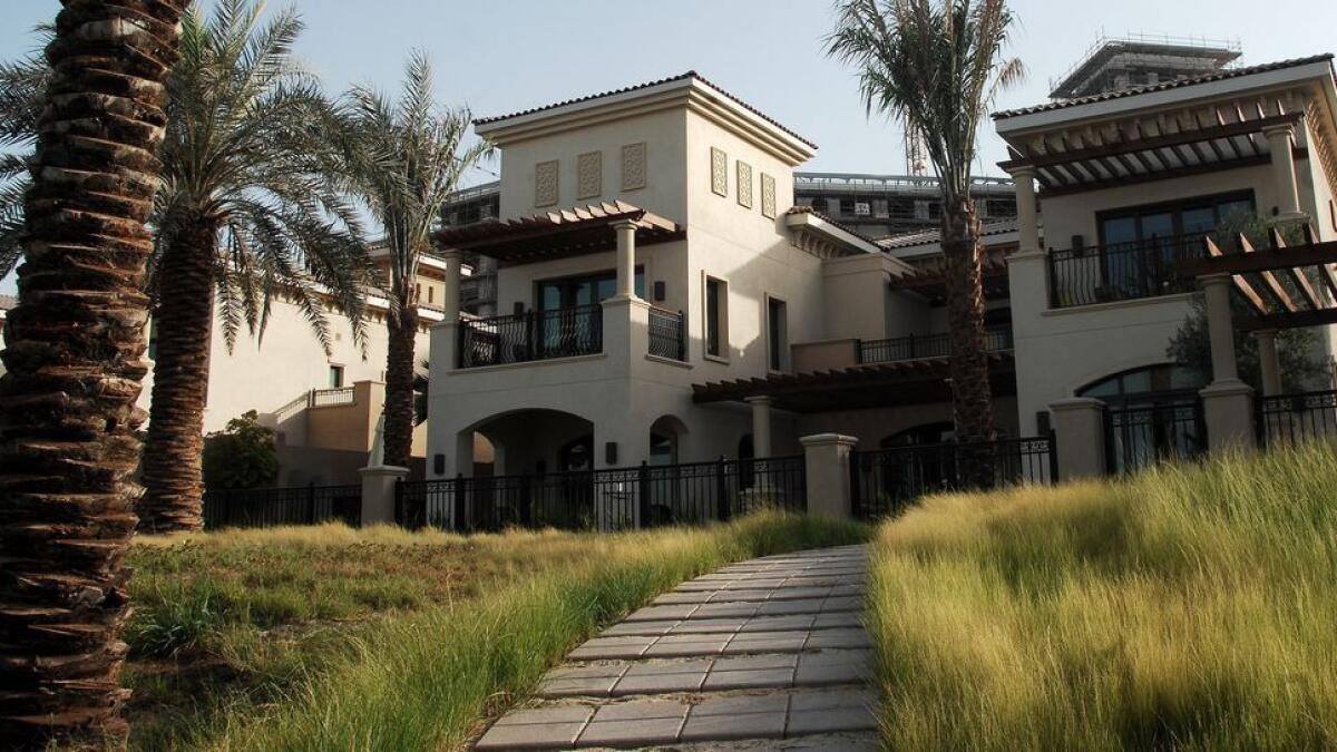 Abu Dhabi villa prices seen to drop 15%