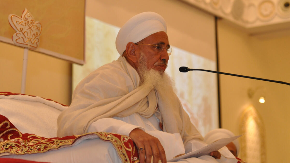  Sultan ul Bohra Dr. Aaliqadr Mufaddal Saifuddin addressing community members in Abu Dhabi on Thursday. 
