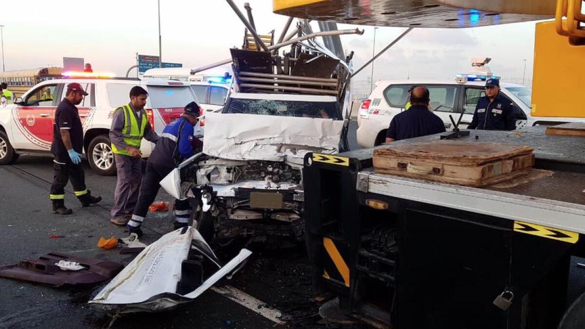Dubai Police, Sheikh Mohammed bin Zayed Road, road accident, traffic accident, two dead