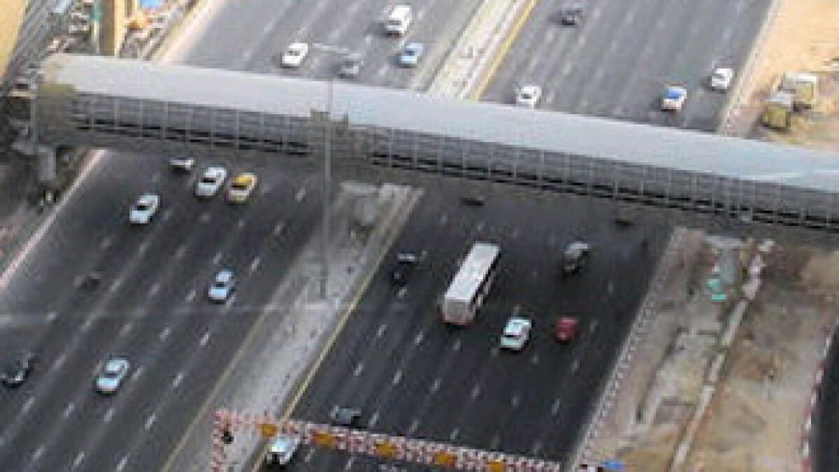 Dubai to have 105 footbridges by 2016