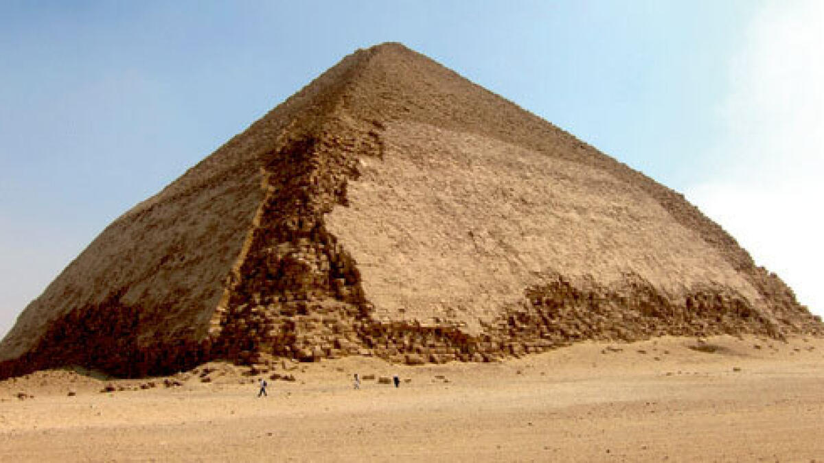 Secret chambers in Egypt pyramids?