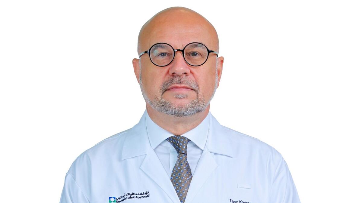 Dr Tibor Kovacs