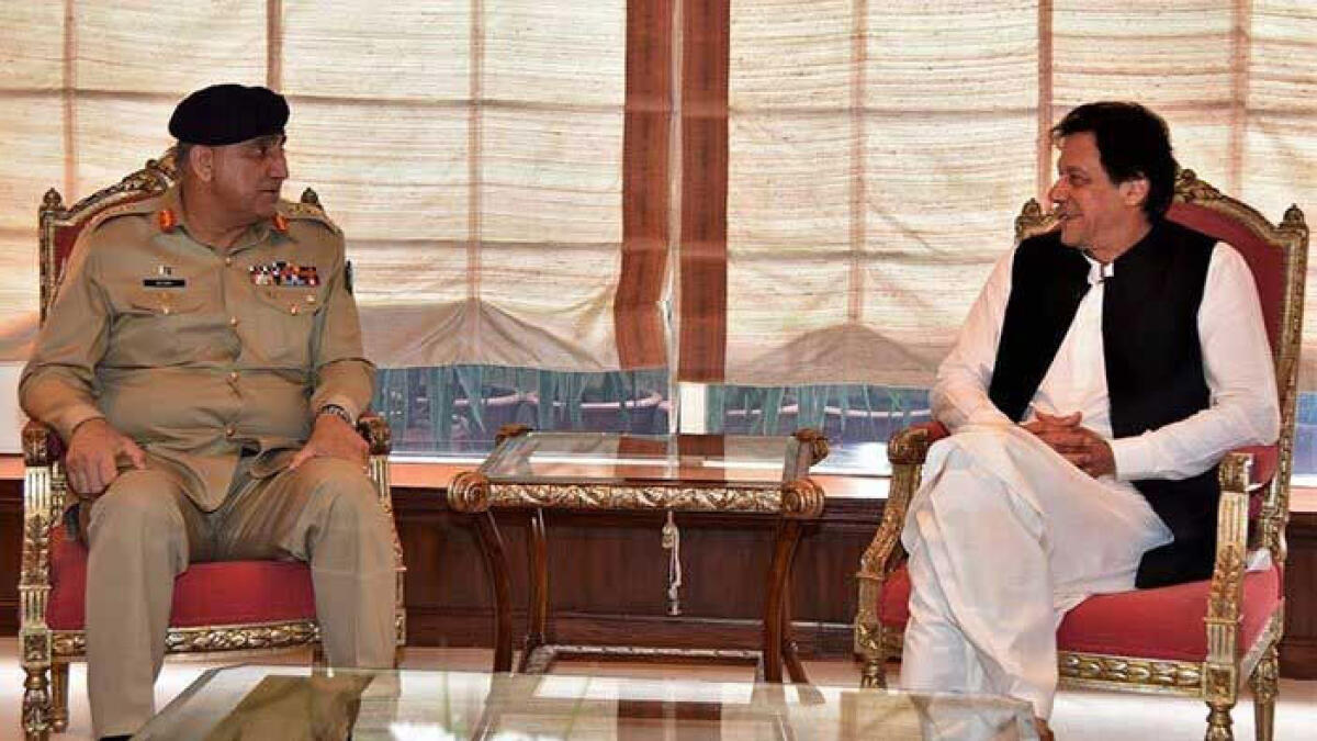 imran khan, pakistan army chief bajwa, supreme court extends bajwa tenure
