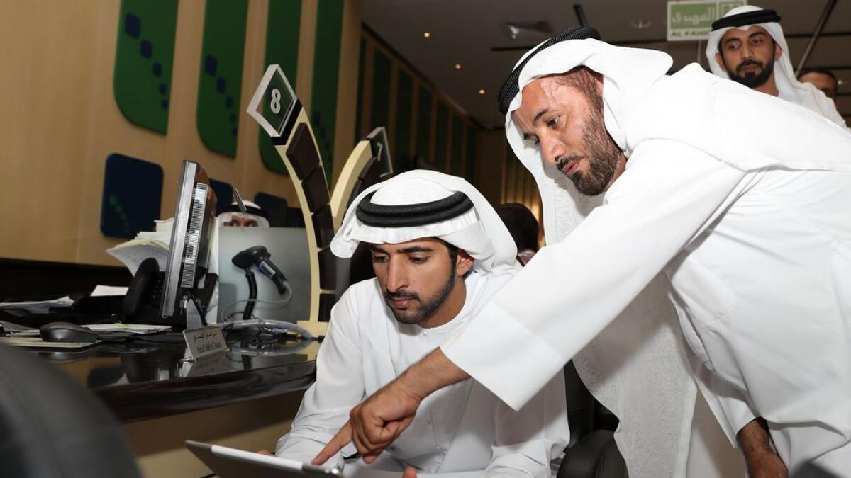 Shaikh Hamdan asks Dubai Land Department to provide superior service