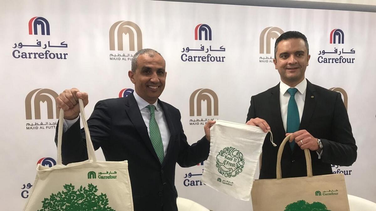 Majid Al Futtaim, Carrefour, shoppers, eliminate, single-use plastic, 2025, reusable, grocery bags