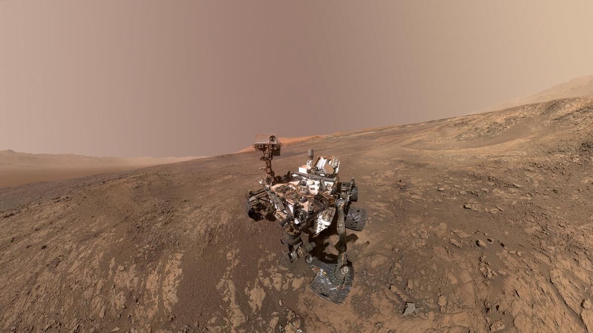NASAs Curiosity rover discovers organic matter on Mars
