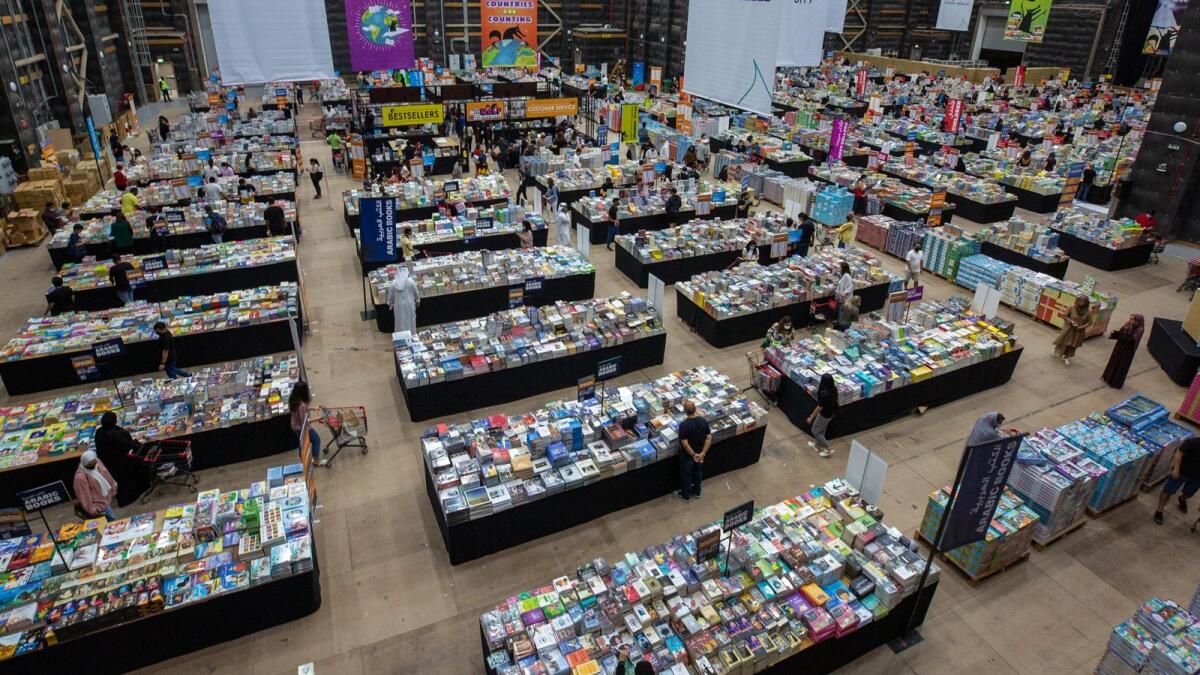 Big Bad Wolf في دبي: تم الكشف عن أفضل 10 كتاب مبيعًا في أكبر بيع كتب في العالم