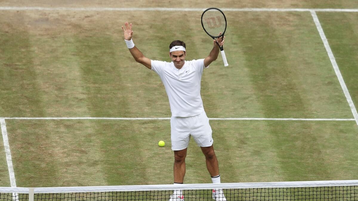 Federer on verge of Wimbledon immortality