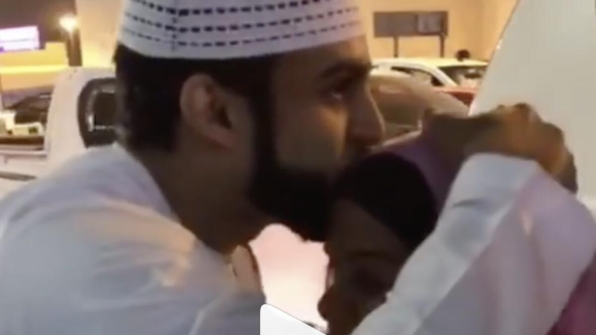 Video: Emirati invites nanny to live with his family in Dubai after her husband dies in Sri Lanka