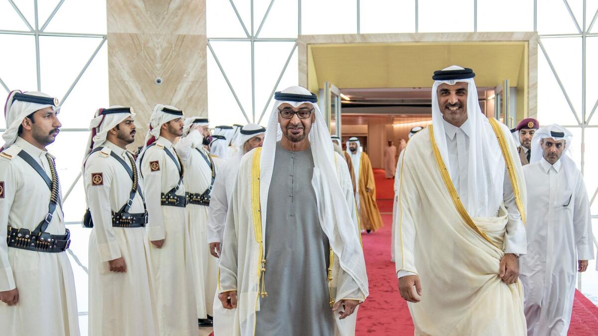Qatar's Emir Sheikh Tamim bin Hamad al-Thani receives President of the United Arab Emirates Sheikh Mohamed bin Zayed Al Nahyan in Doha, Qatar December 5, 2022. Amiri Diwan/Handout via REUTERS ATTENTION EDITORS - THIS PICTURE WAS PROVIDED BY A THIRD PARTY