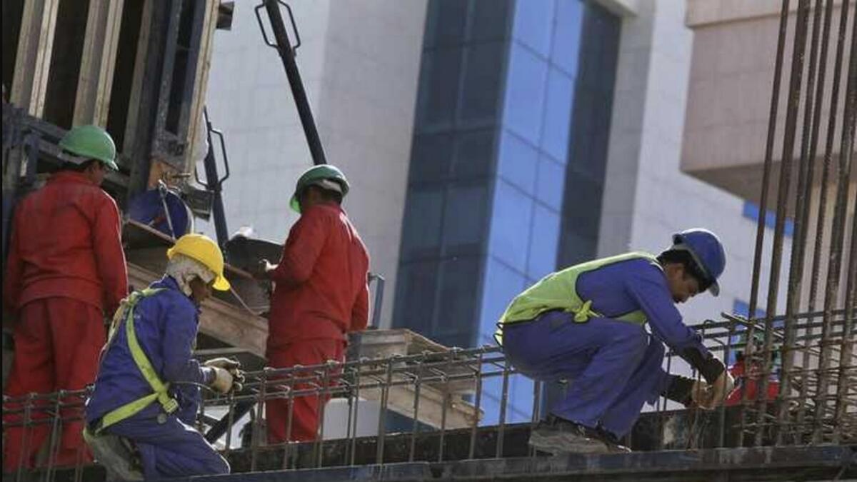Mid-day work ban for workers in Gulf country
