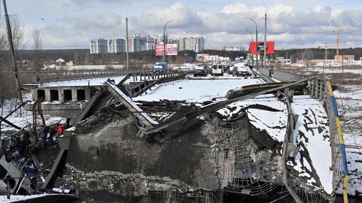 A general view of a destroyed bridge in the city of Irpin, northwest of Kyiv, on March 8, 2022. Photo: AFP