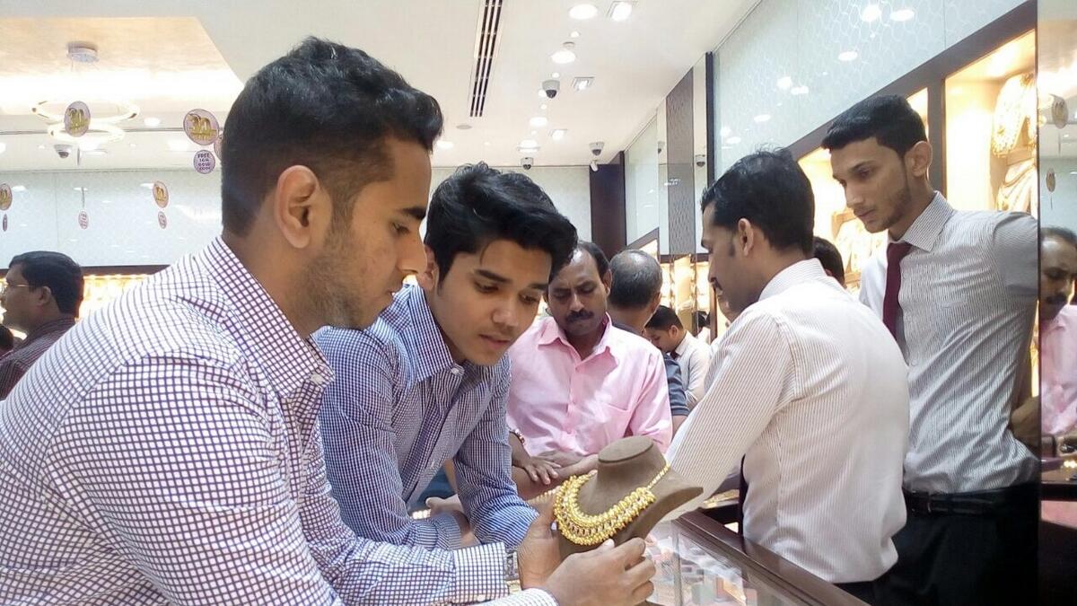 UAE jewellery showrooms flooded with fortune seekers