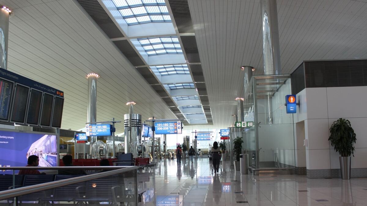 dubai airport, pakistani passengers, visit visas, tourists in Dubai, blue-collar workers