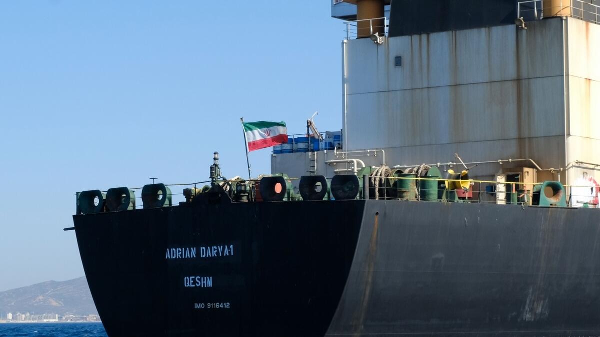 Iranian tanker on way to Greece