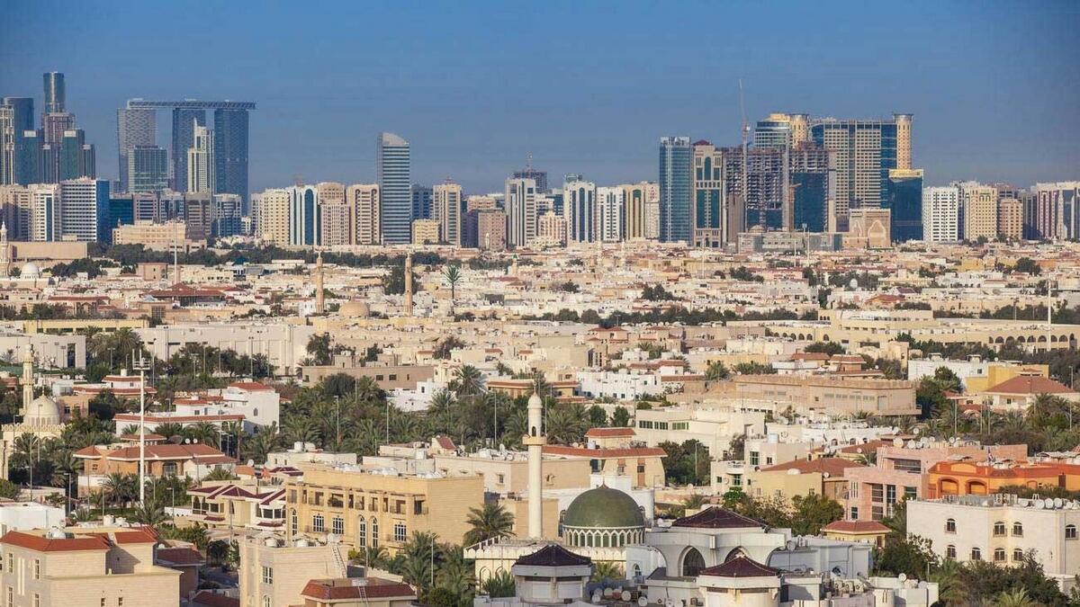 Abu Dhabi, checks, hygiene, water, tanks, homes, water, storage 
