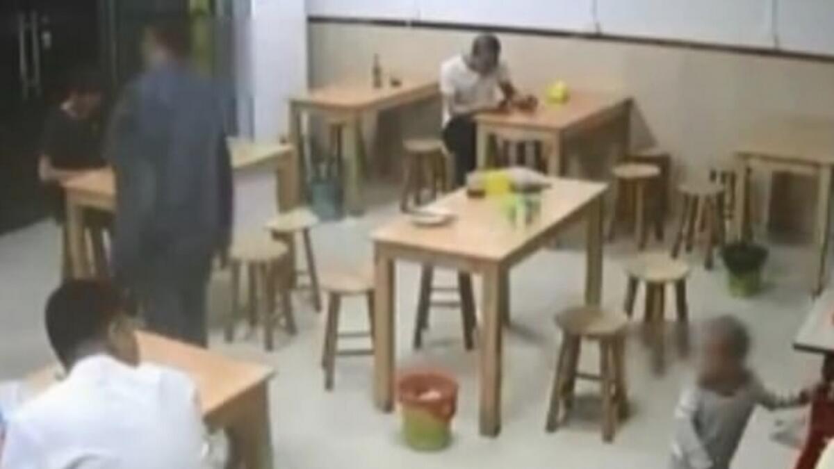 Video: Father pawns two-year-old daughter at restaurant. Heres why 