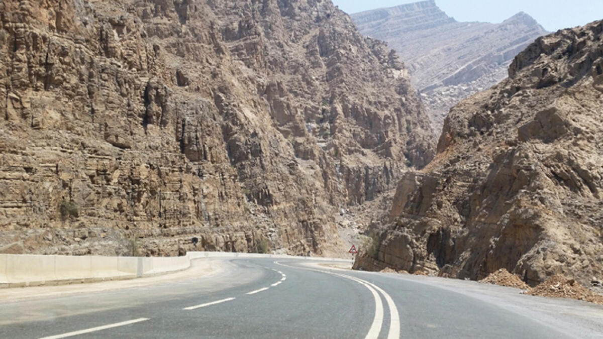 Wadi Haqeel road in Ras Al Khaimah developed, but lacks lights