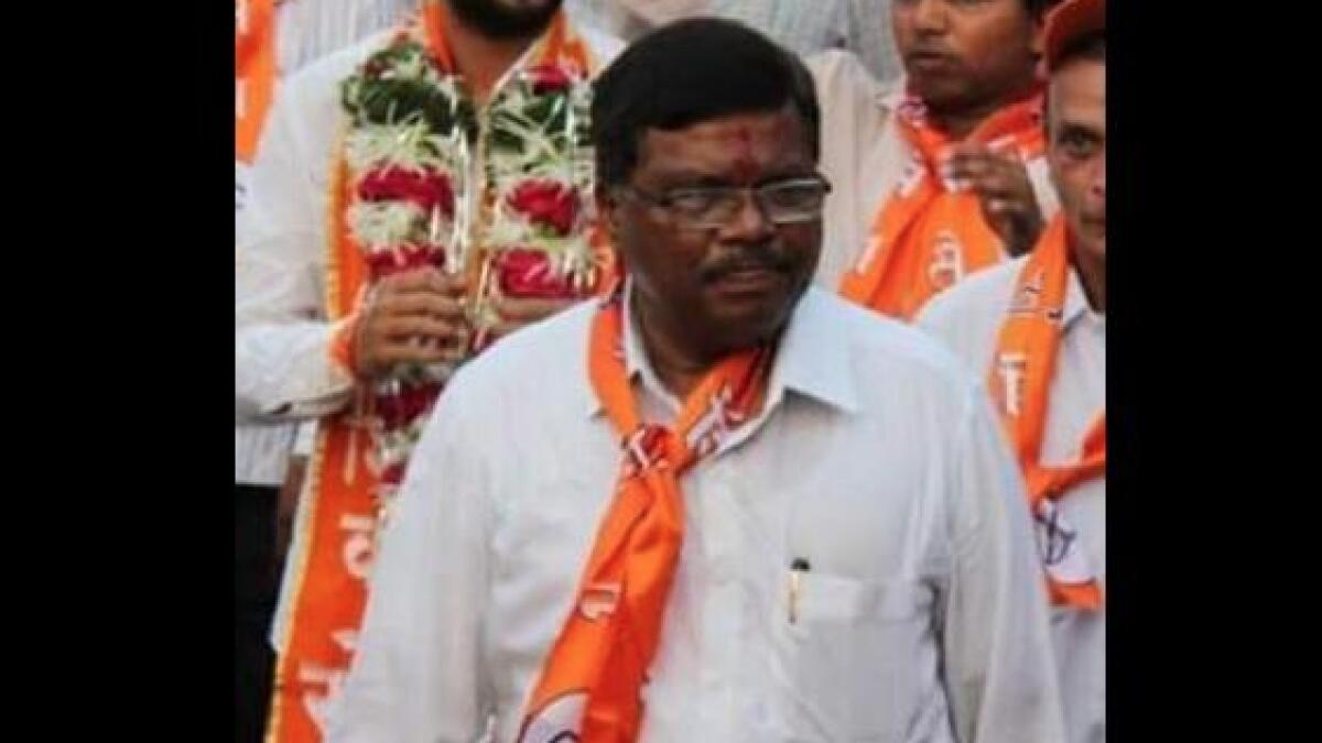 Mumbai Shiv Sena leader stabbed to death