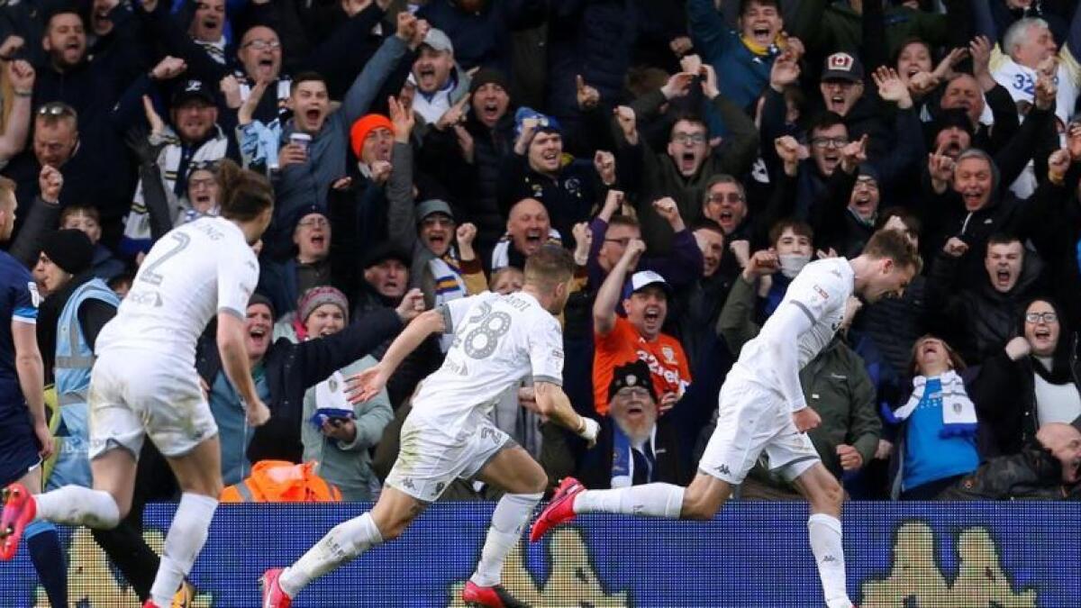 Leeds United lead the standings, a point ahead of West Bromwich Albion