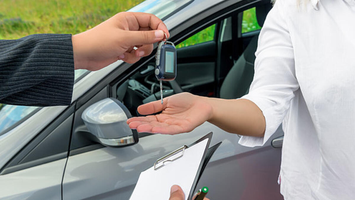 Buying a used car from other emirates? How to transfer ownership 