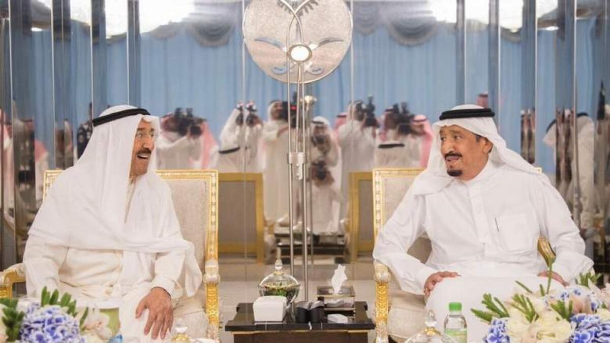 Kuwait tries to mediate crisis between Qatar, Arab nations