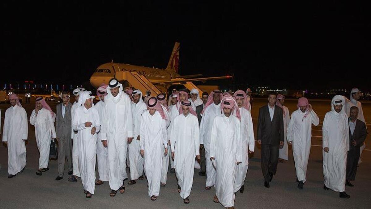 Qatar Emir receives citizens kidnapped in Iraq in 2015