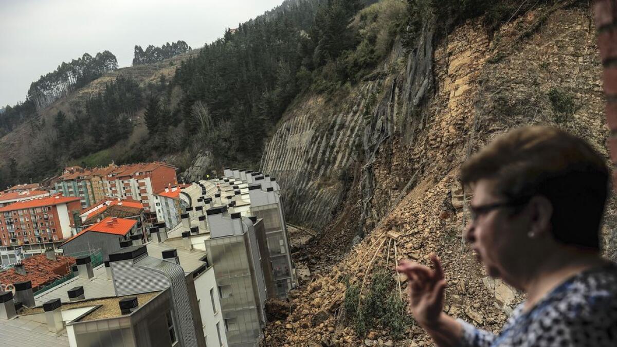  Rockslide in Spain forces 180 to evacuate homes