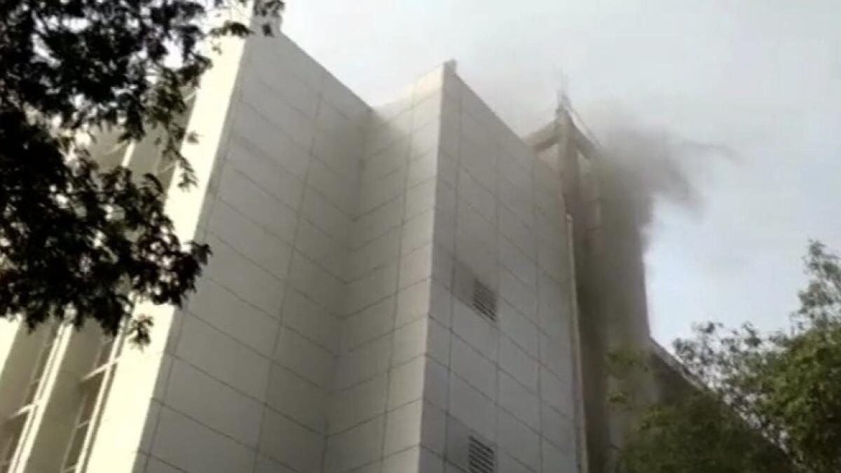 Hospital fire kills six in Mumbai, scores rescued