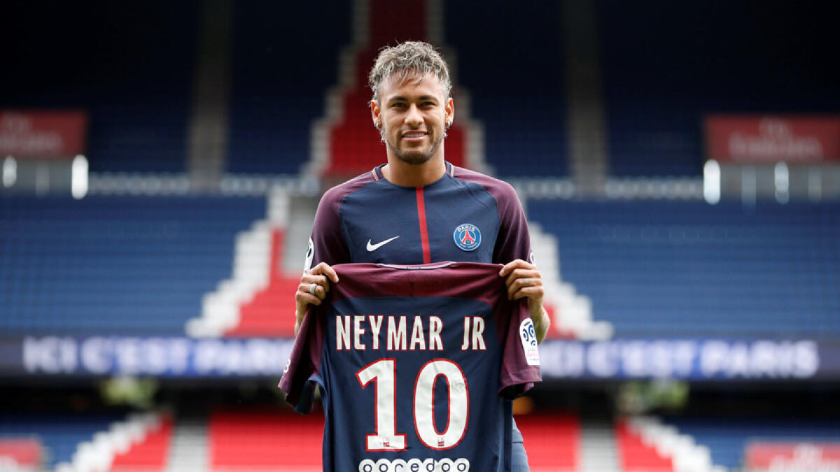 France spokesman links Neymar deal to Qatar 