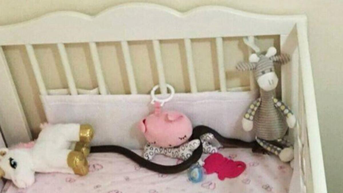 Woman finds deadly snake in babys bed