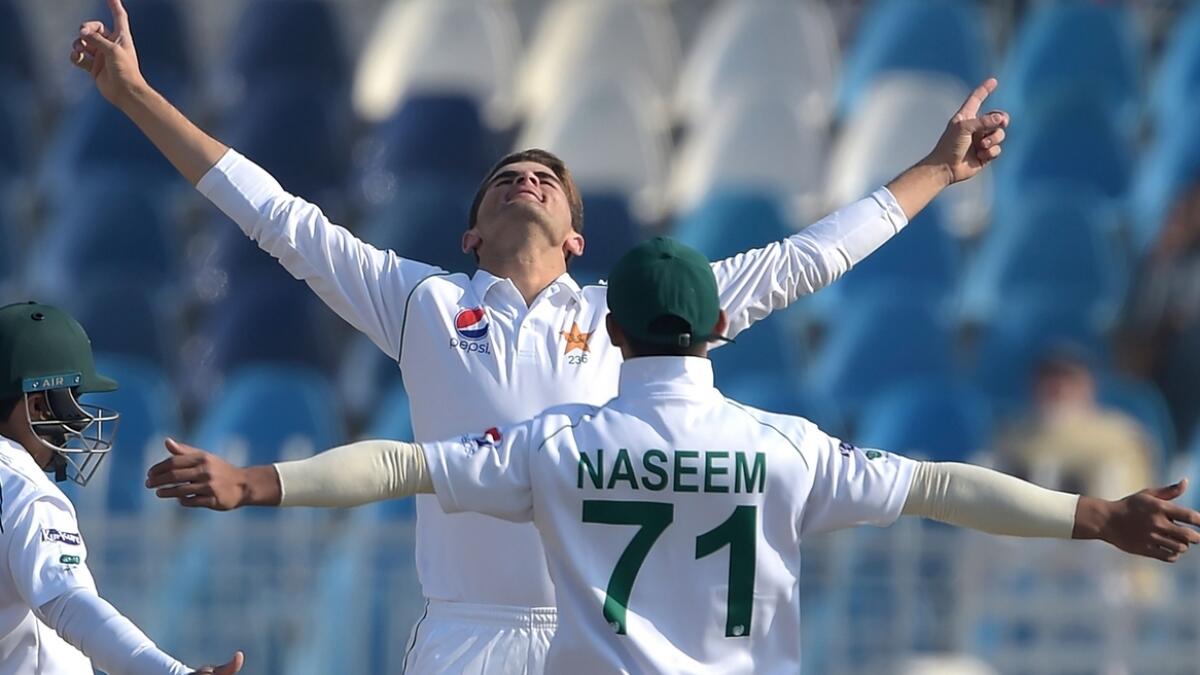 Shaheen helps Pakistan bowl Bangladesh for 233