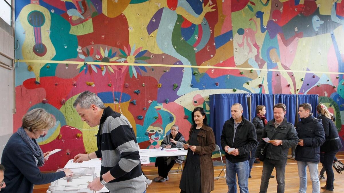 Voting begins in France to choose new parliament