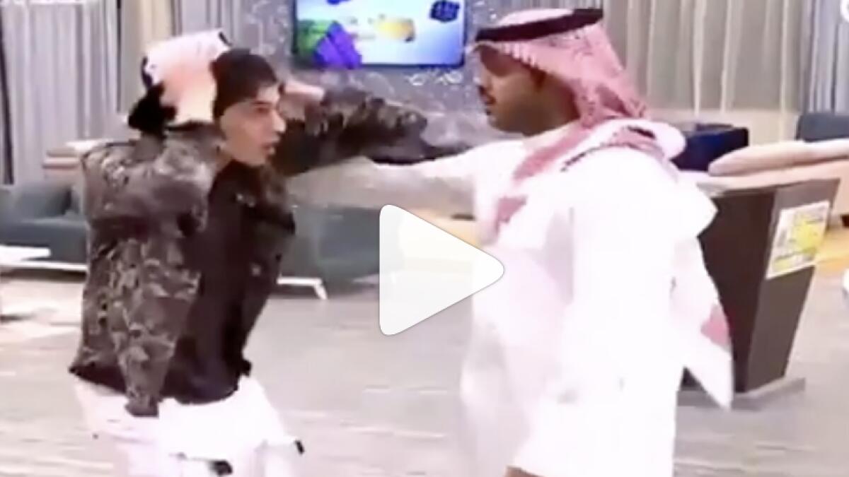 Video: Saudi man breaks down on TV show after host tells him about fathers death