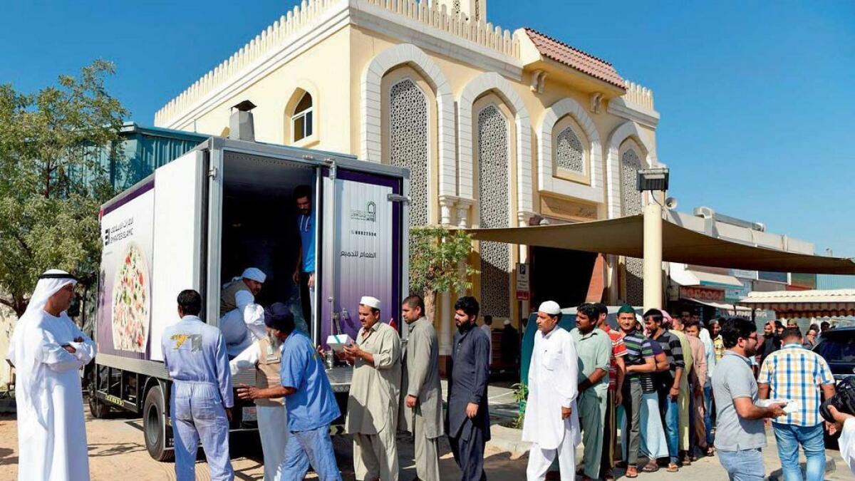 Emirates Islamic has entered into a deal with Beit Al Khair Society to distribute food among the needy across the country. 