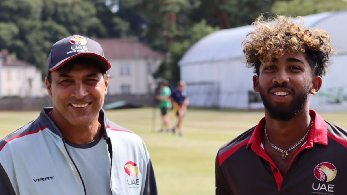 Vriitya Aravind (right) and Director of Cricket Robin Singh. — UAE Cricket Official Twitter