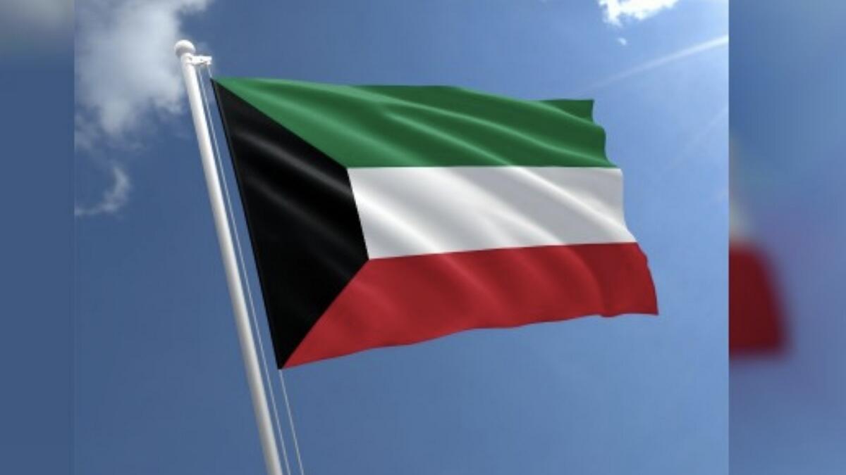 Kuwait tackles oil well leakage in southern region