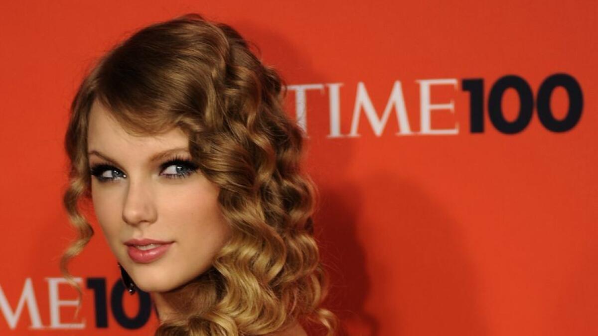 Taylor Swift dismissed from jury duty