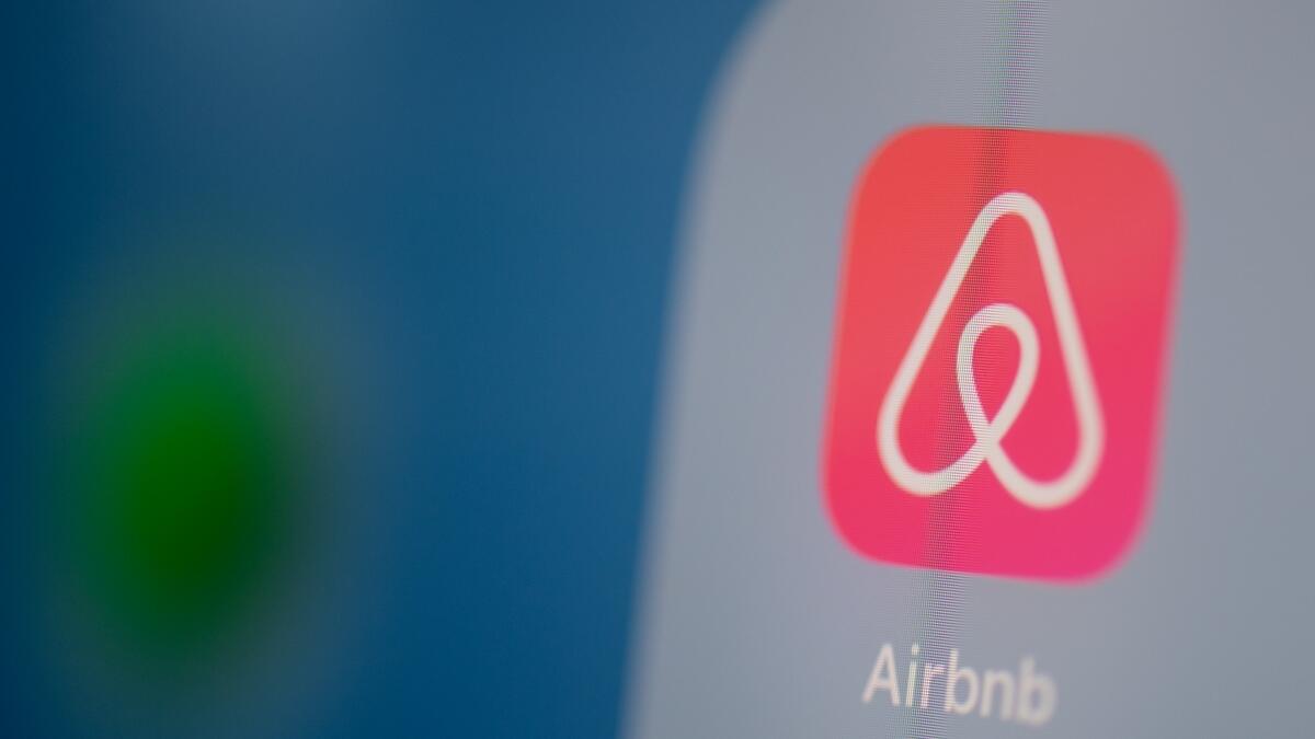 Airbnb records 30% growth rate in Q1 on booking strength