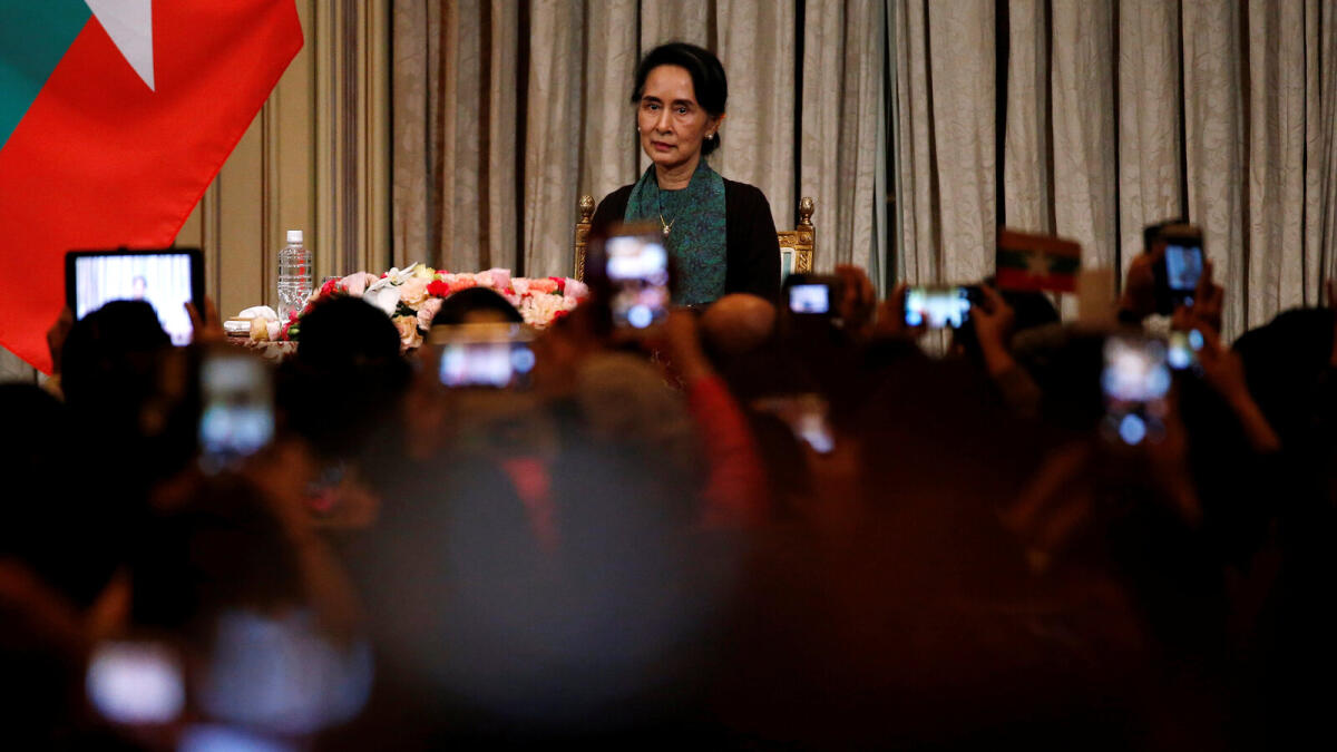 Myanmar State Counselor Aung San Suu Kyi attends a meeting event with Myanmar citizens residing in Japan in Tokyo, Japan November 2, 2016. Reuters