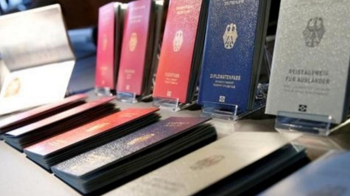 passport rankings,  world most powerful passports, Indi, Pakistan, Singapore, Japan, Visa, Visa free