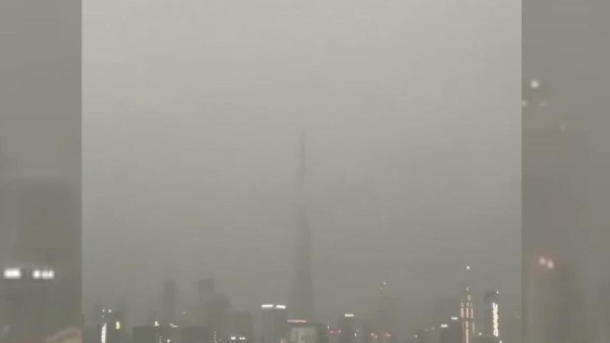 Sheikh Hamdan captures moment lightning hit Burj Khalifa